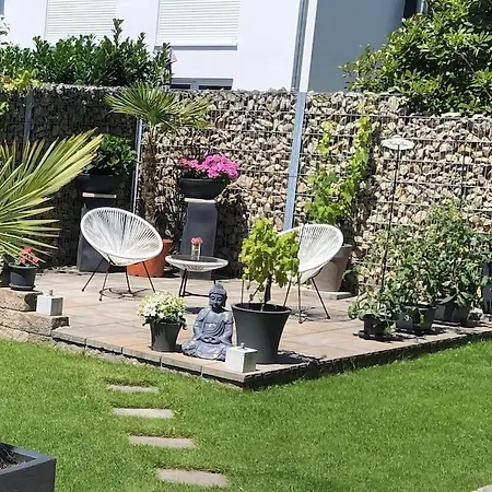 Melli's Seenahe Apartment